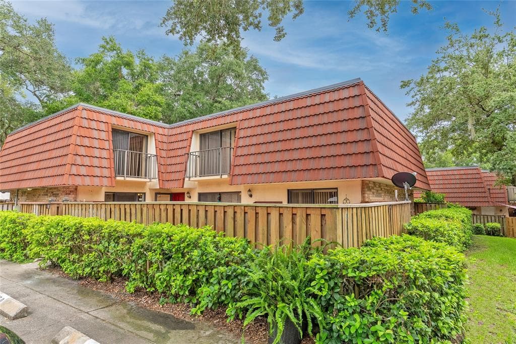 707 1ST COURT PALM HARBOR, FL 34684
