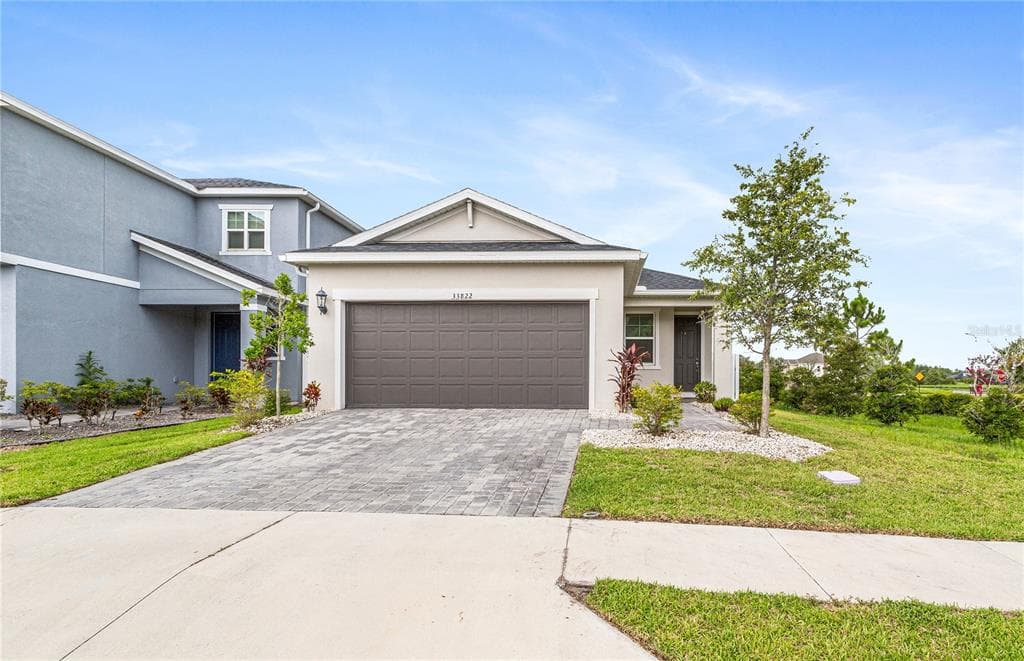 33822 FLOATING HEART COURT WESLEY CHAPEL, FL 33545