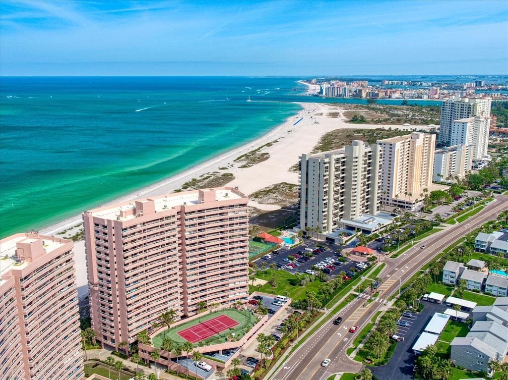 1340 GULF BOULEVARD UNIT 7C CLEARWATER BEACH, FL 33767