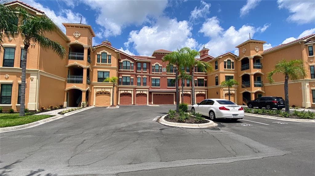 2738 VIA TIVOLI UNIT 235A CLEARWATER, FL 33764