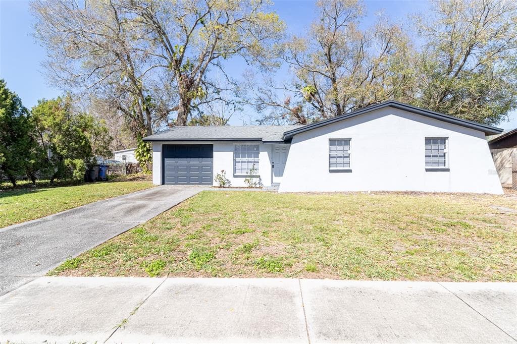 3432 DANNY BRYAN BOULEVARD TAMPA, FL 33619