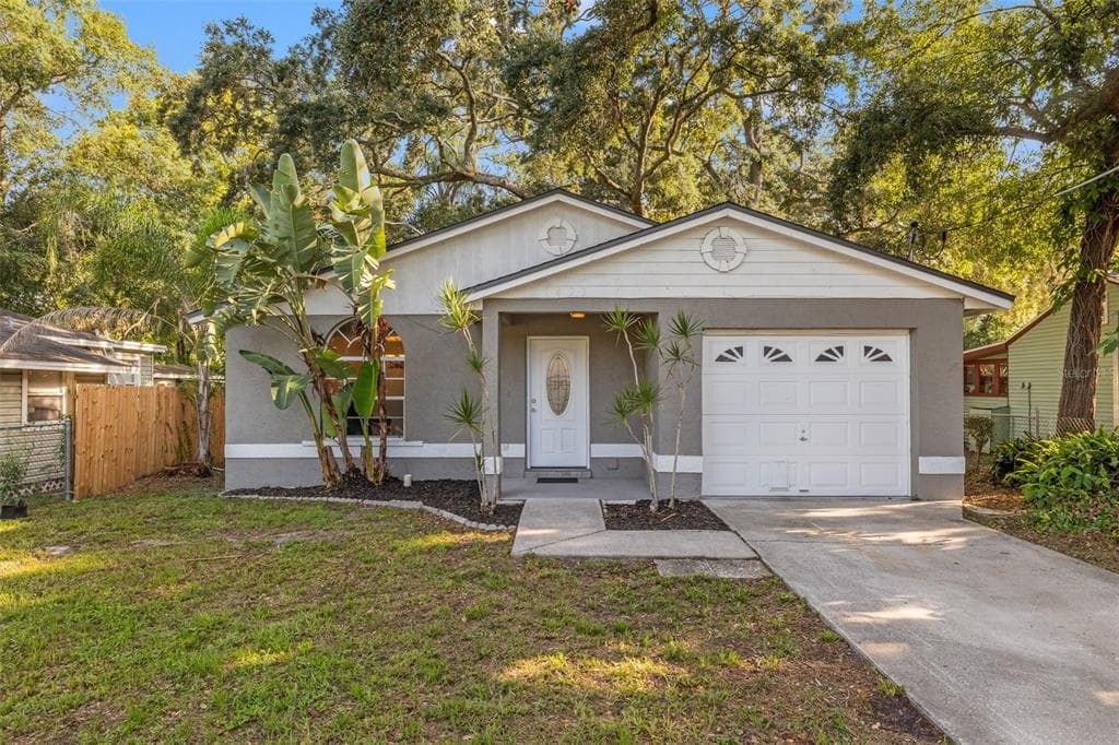 1423 W BURGER STREET TAMPA, FL 33604