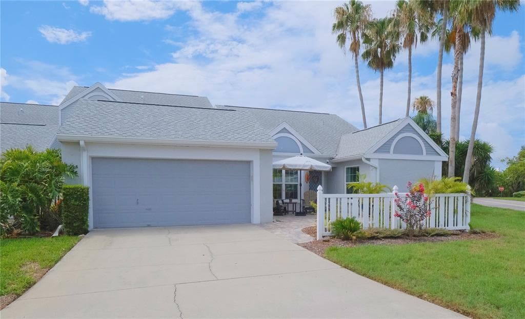 3518 52ND AVENUE W BRADENTON, FL 34210
