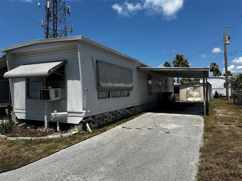 6580 SEMINOLE BOULEVARD UNIT 605 SEMINOLE, FL 33772