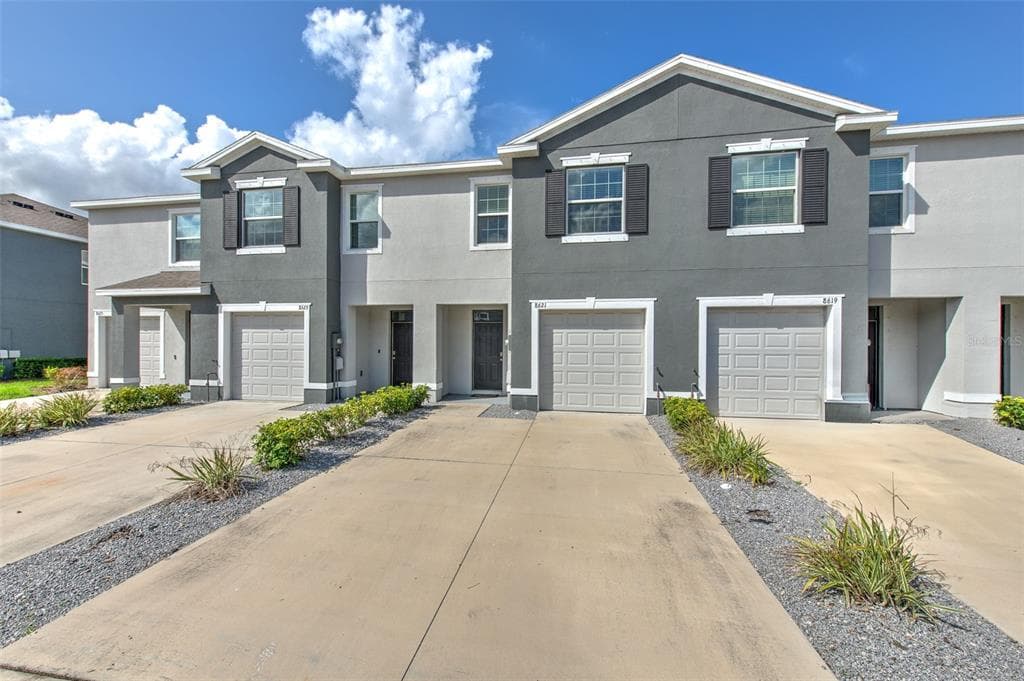8621 FALLING BLUE PLACE RIVERVIEW, FL 33578