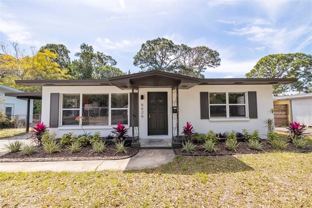 6626 4TH AVENUE N ST PETERSBURG, FL 33710
