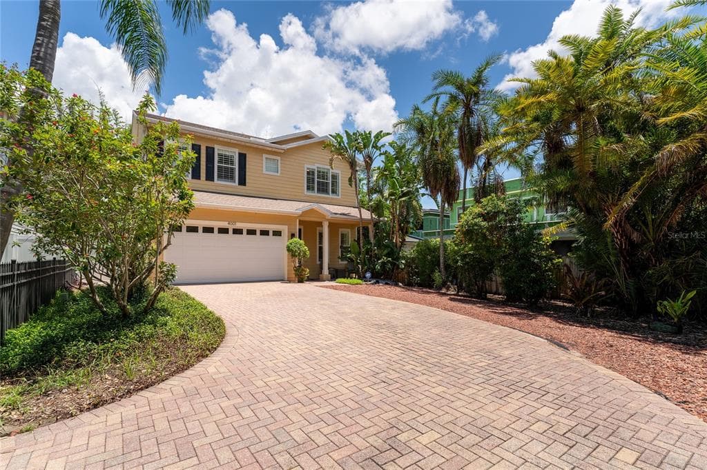 4001 SOUTHERNWOOD COURT