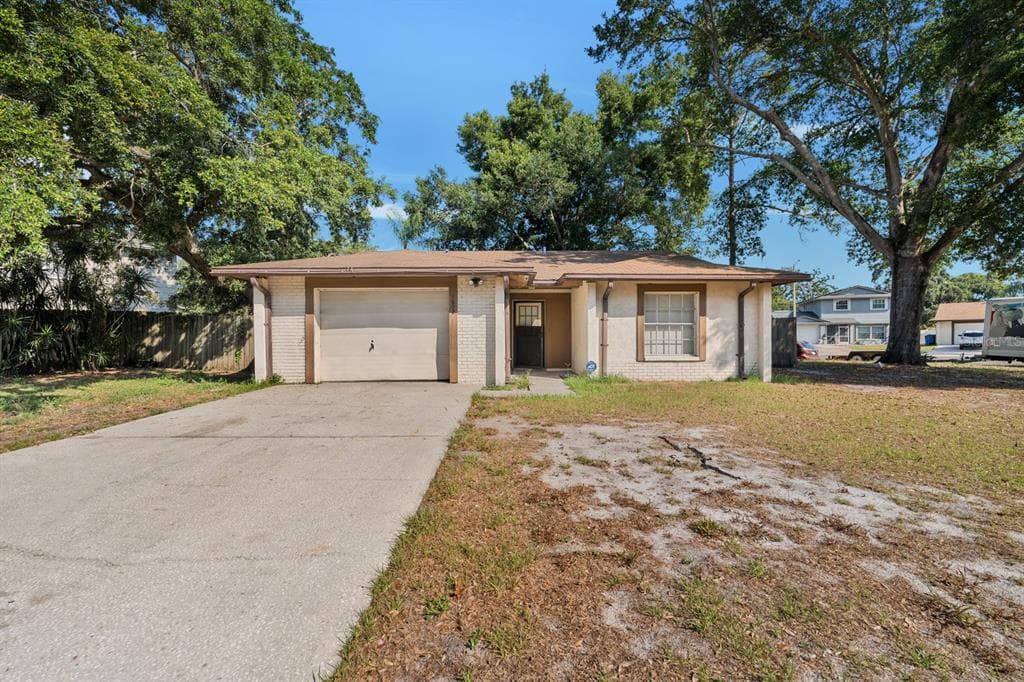 1602 PALM LEAF DRIVE BRANDON, FL 33510