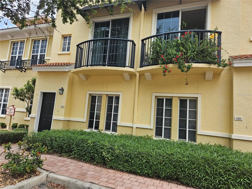 118 BEACH HAVEN LANE TAMPA, FL 33609