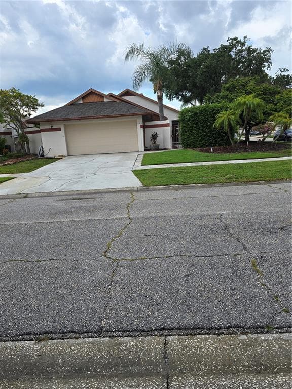 10818 VENICE CIRCLE TAMPA, FL 33635