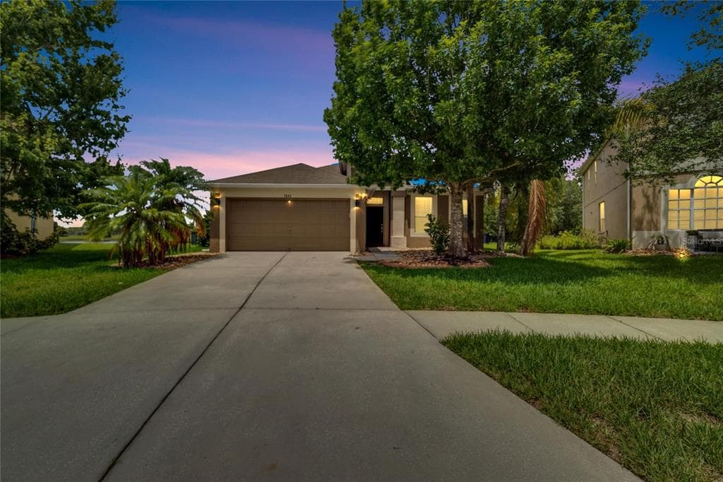 7643 STONEY HILL DR WESLEY CHAPEL, FL 33545