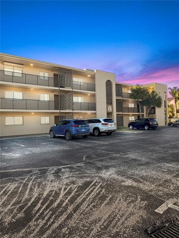 301 87TH AVENUE UNIT 204 ST PETE BEACH, FL 33706