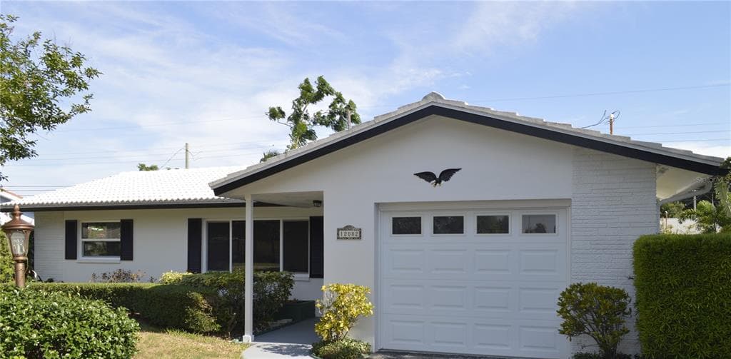 12082 86TH AVENUE SEMINOLE, FL 33772