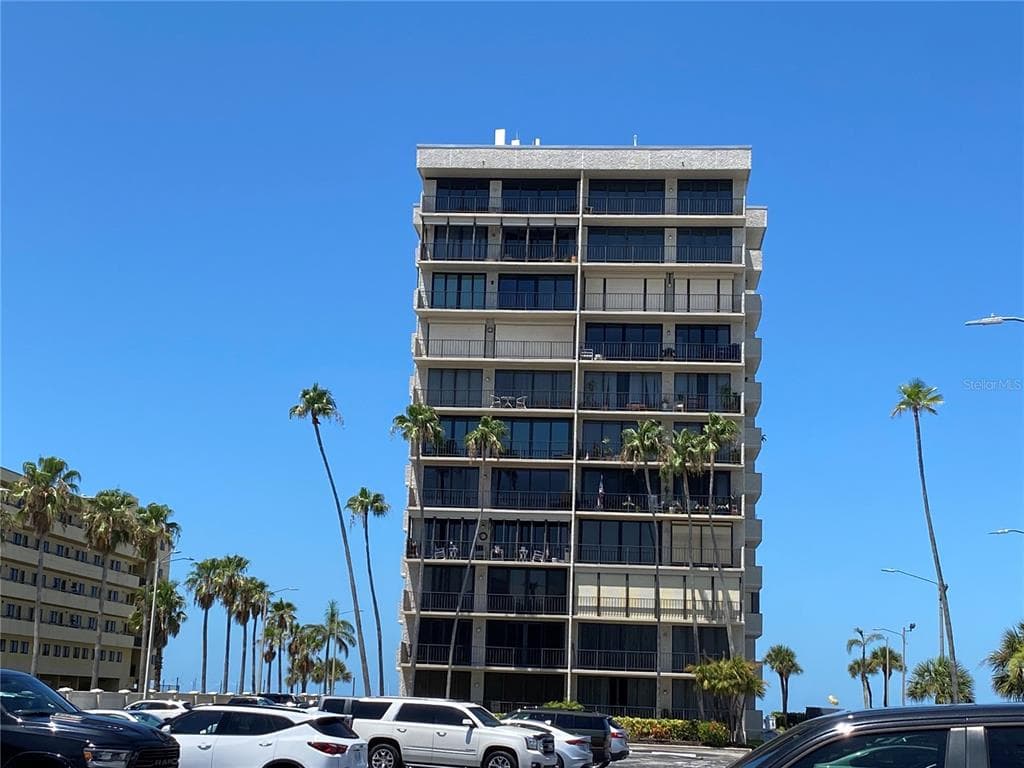 5396 GULF BOULEVARD UNIT 1102 ST PETE BEACH, FL 33706