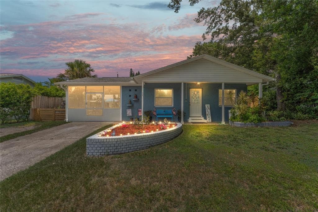 356 CLEMSON DRIVE ALTAMONTE SPRINGS, FL 32714