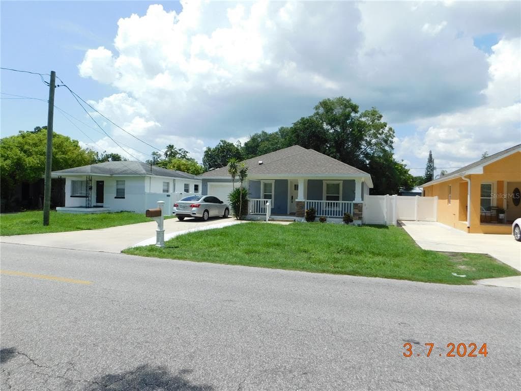 3005 W SPRUCE STREET TAMPA, FL 33607
