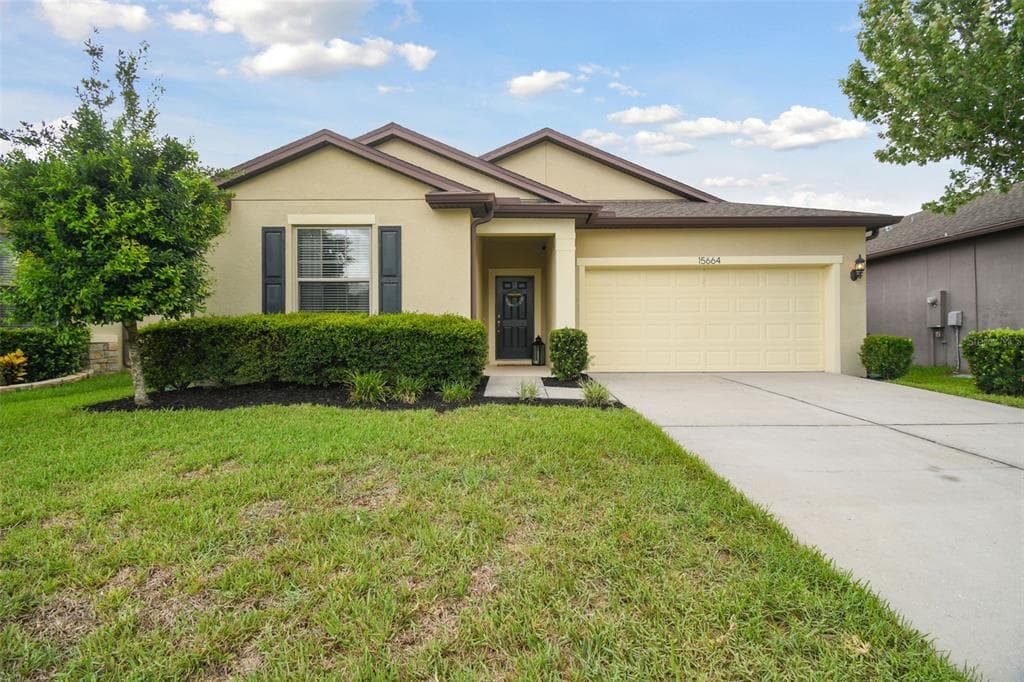 15664 STONE HOUSE DRIVE BROOKSVILLE, FL 34604