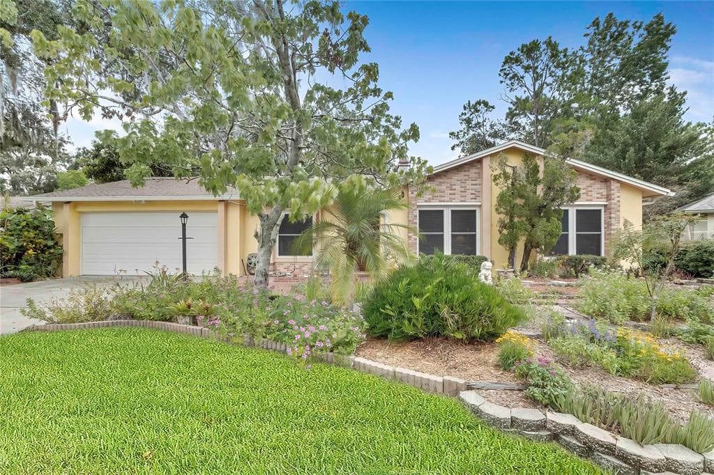 13320 MORAN DRIVE TAMPA, FL 33618