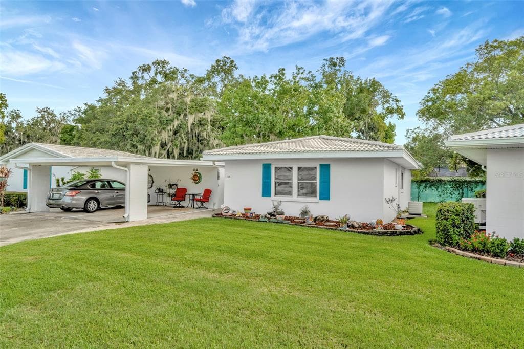 728 BARBER CIRCLE UNIT 728 LAKELAND, FL 33803