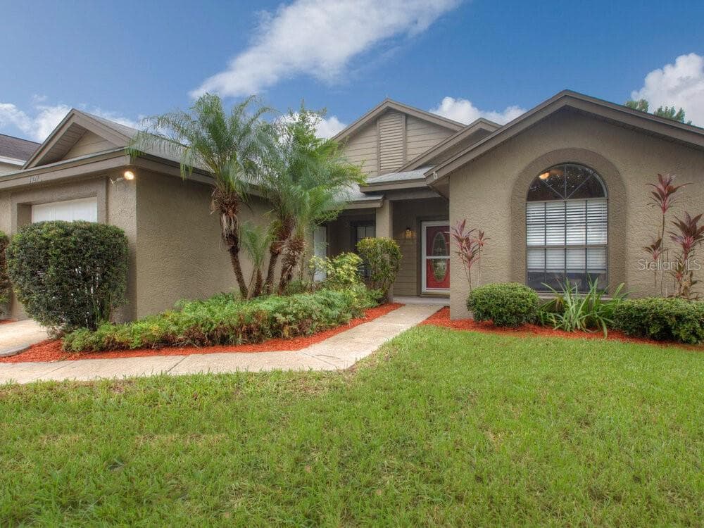 1029 BURNETT STREET OVIEDO, FL 32765