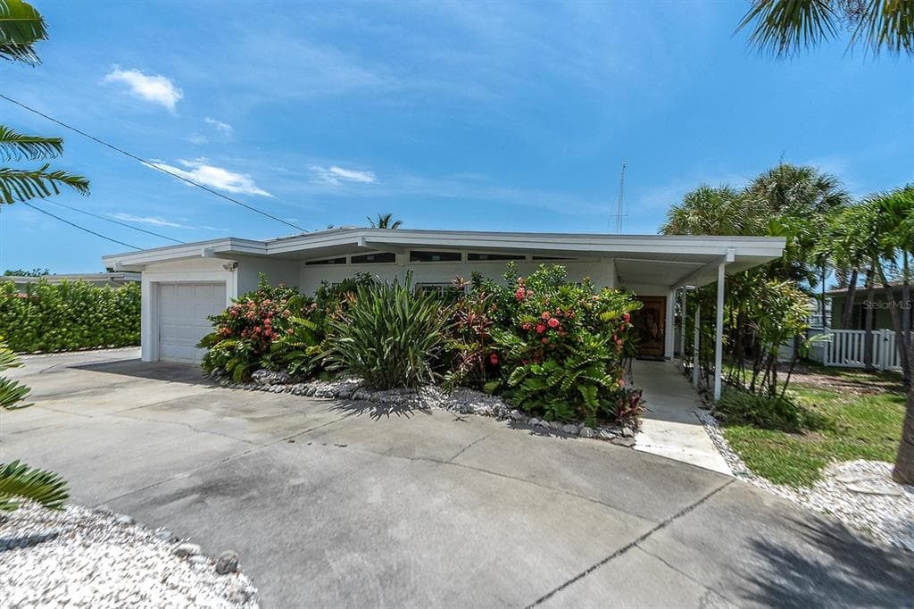 8820 GULF BOULEVARD ST PETE BEACH, FL 33706