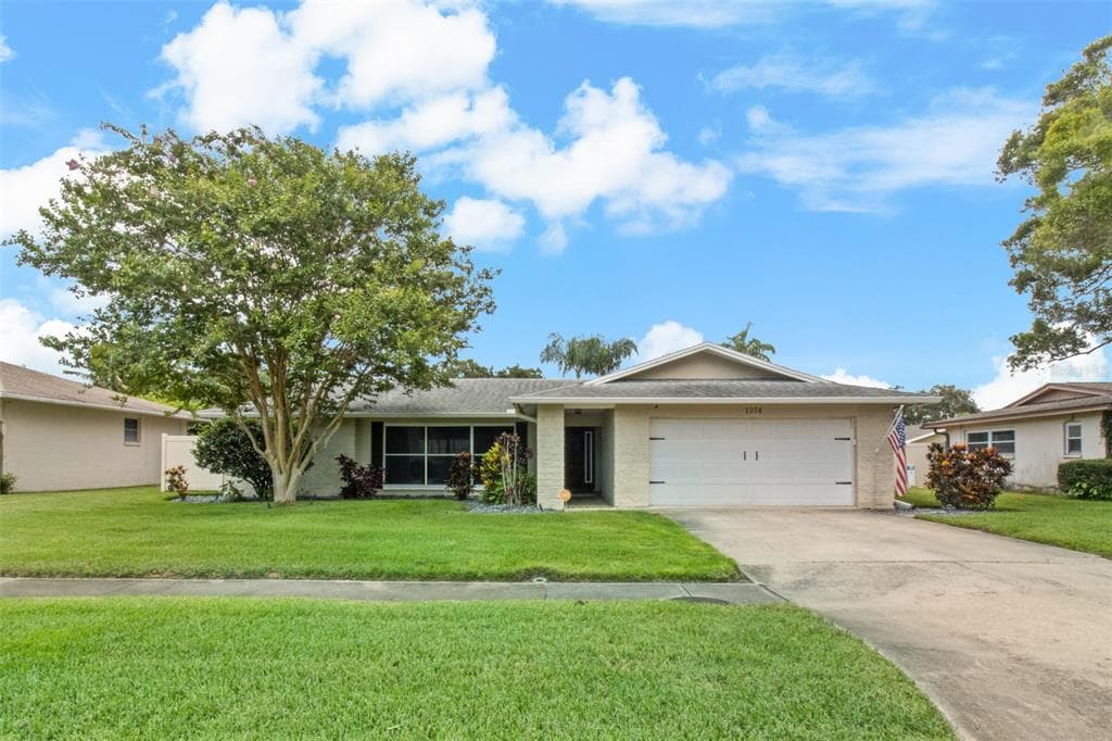 1974 ARVIS CIRCLE W CLEARWATER, FL 33764