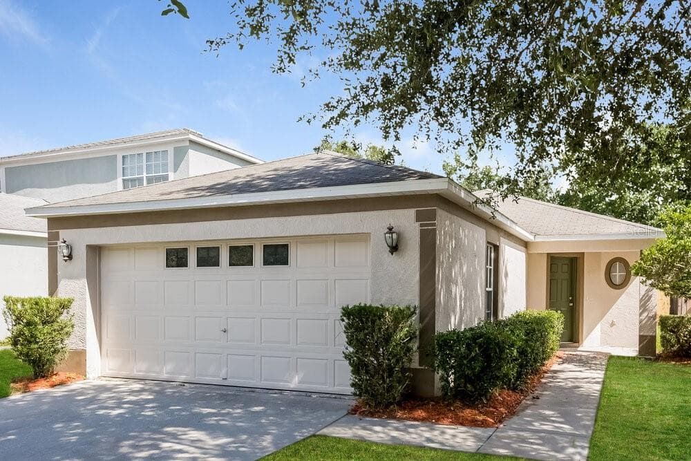 1038 HARVEST MOON DRIVE SEFFNER, FL 33584