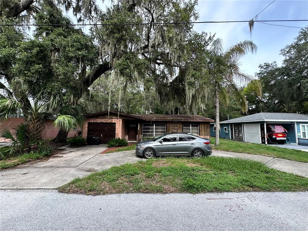 7810 CHASCO STREET PORT RICHEY, FL 34668