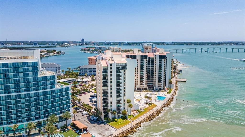 450 S GULFVIEW BOULEVARD UNIT 1404 CLEARWATER BEACH, FL 33767