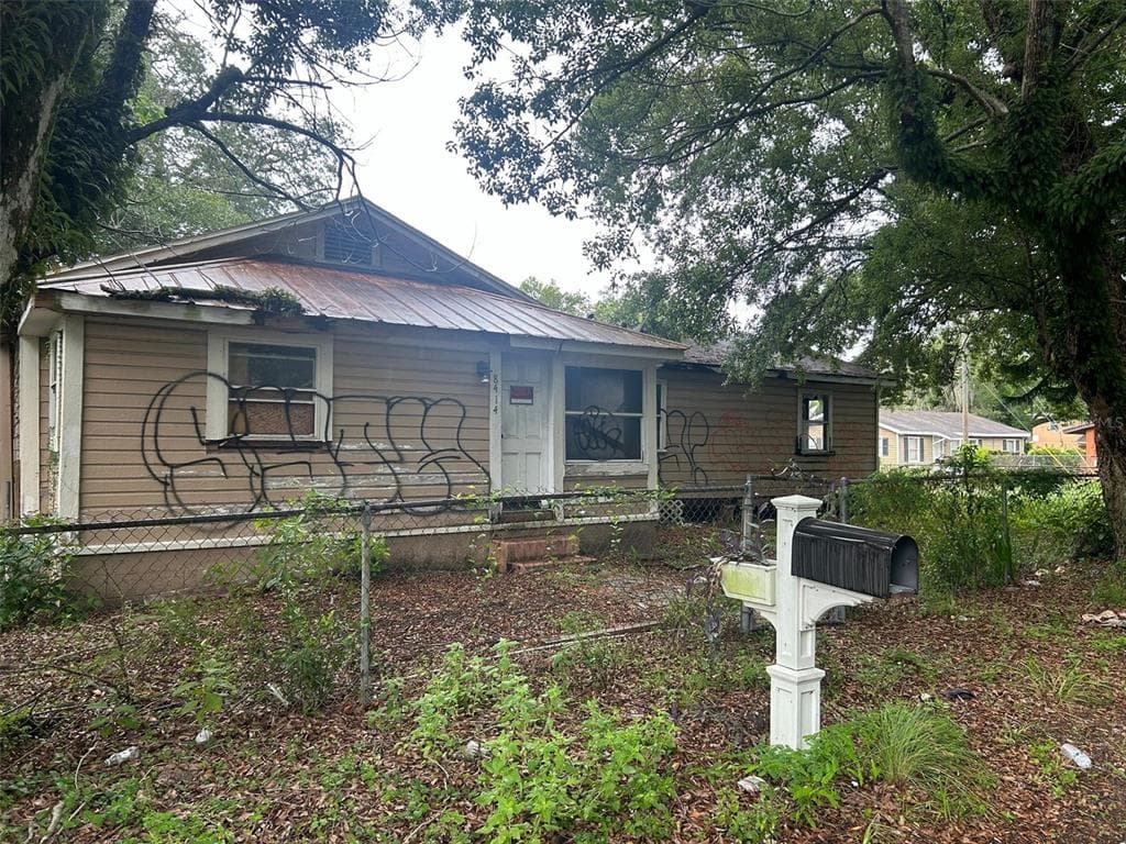 8414 N 18TH STREET TAMPA, FL 33604