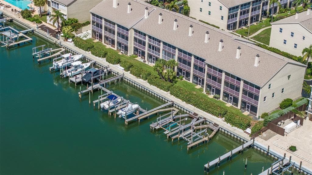 465 PINELLAS BAYWAY S UNIT 307 TIERRA VERDE, FL 33715