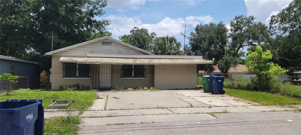 2619 E 38TH AVE TAMPA, FL 33610