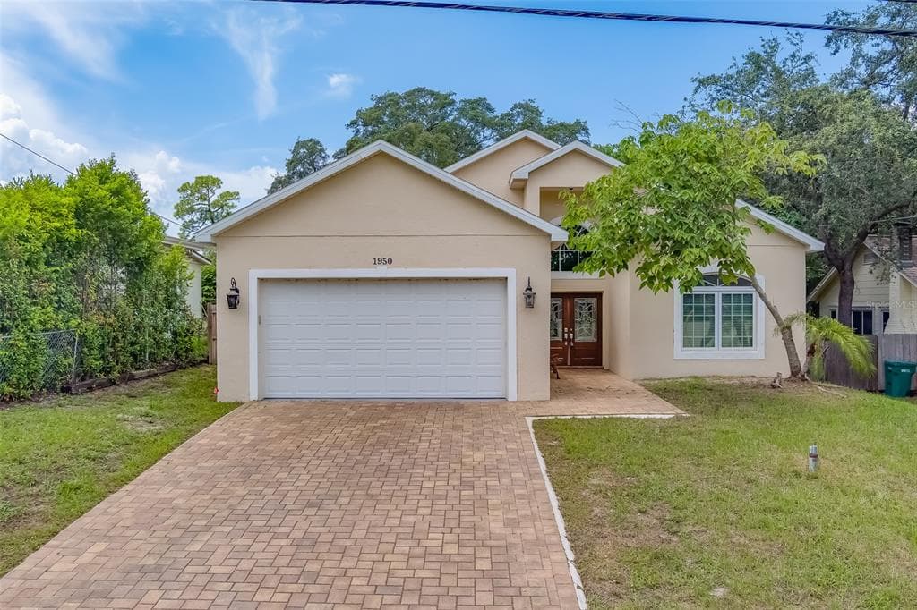 1950 LILLIAN AVENUE TARPON SPRINGS, FL 34689