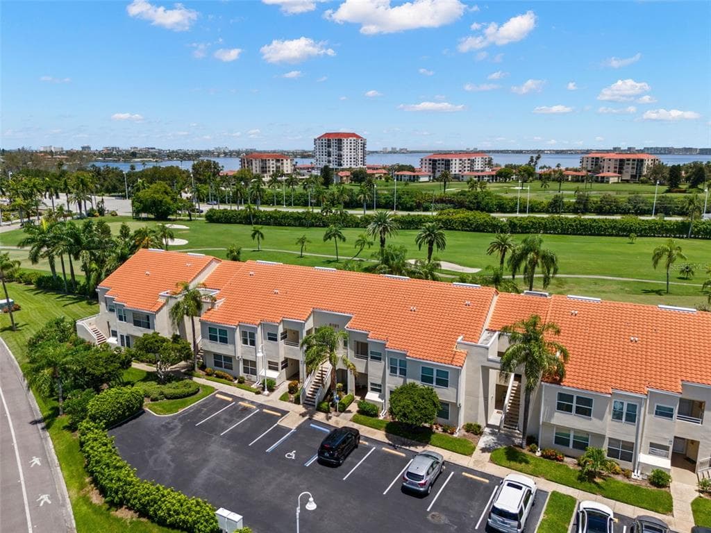 6191 BAHIA DEL MAR BOULEVARD UNIT 105 ST PETERSBURG, FL 33715