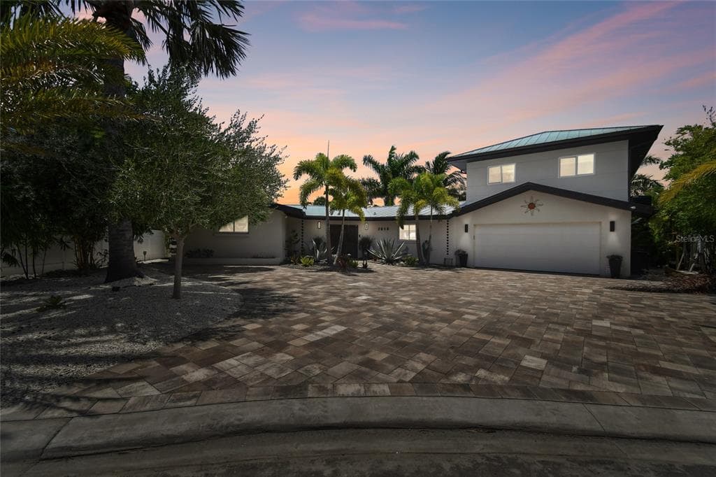 3616 COCONUT TERRACE STREET W BRADENTON, FL 34210