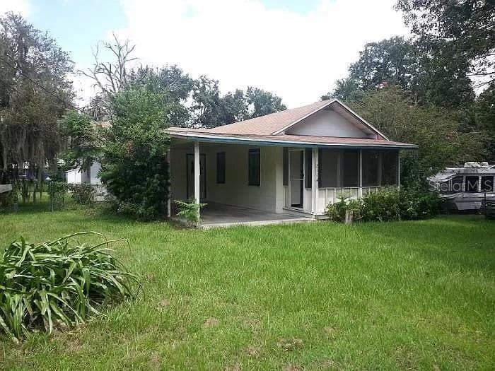 211 W CRESCENT DRIVE LAKELAND, FL 33805