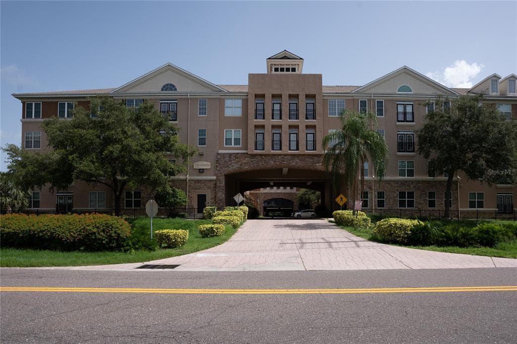 4221 W SPRUCE STREET UNIT 1329 TAMPA, FL 33607