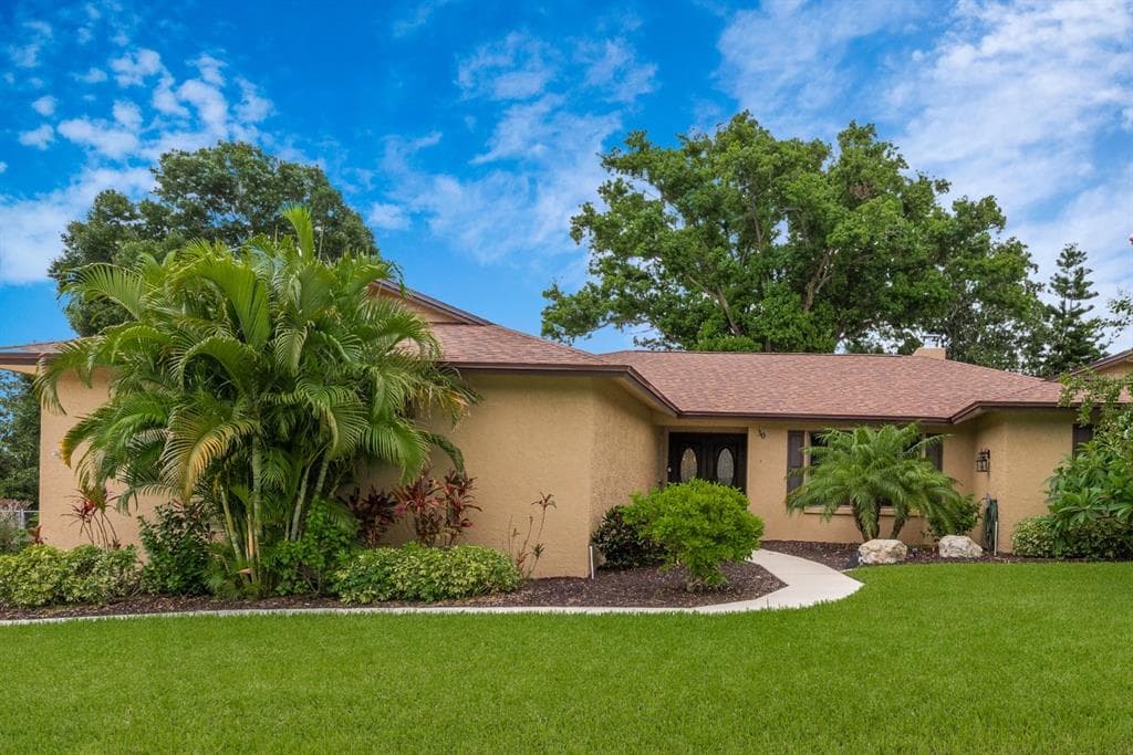 30 SYCAMORE COURT PALM HARBOR, FL 34683