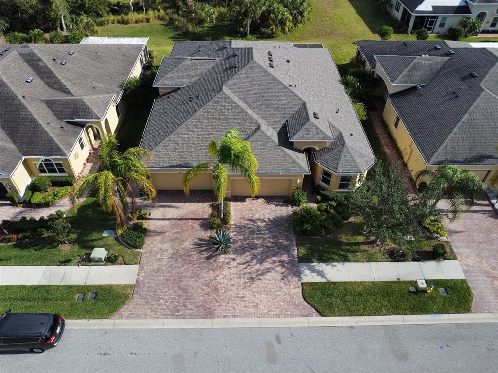 682 CHIPPER DRIVE SUN CITY CENTER, FL 33573