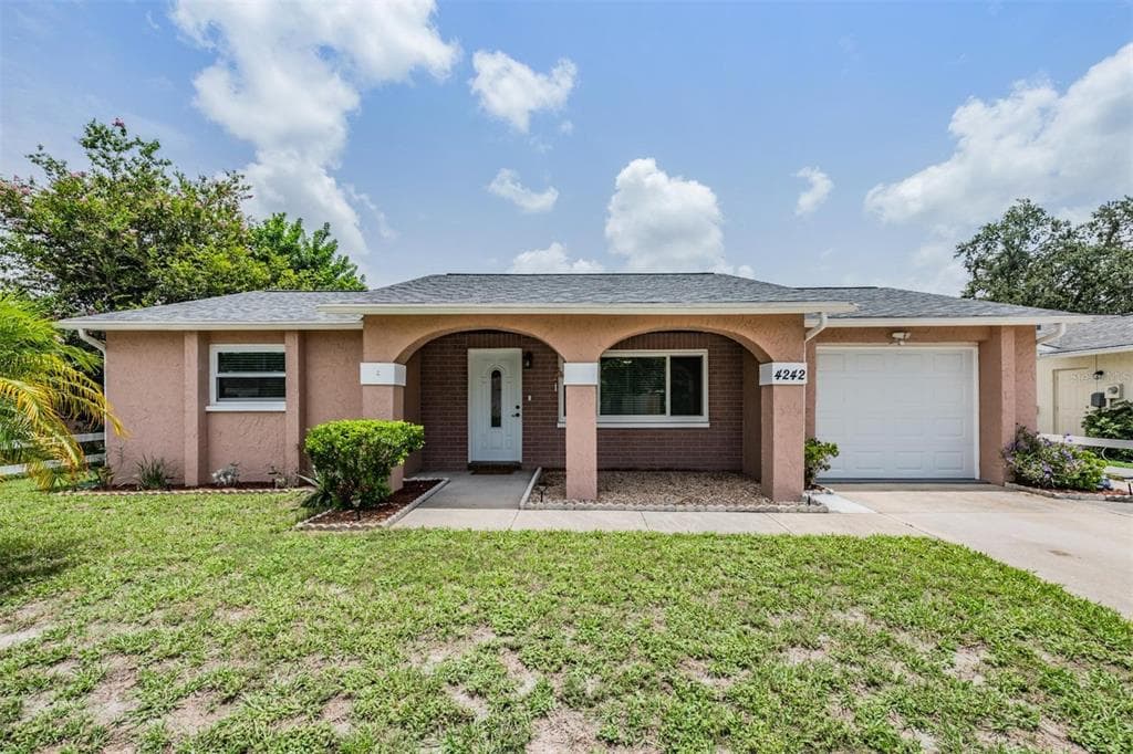 4242 MANXCAT LANE NEW PORT RICHEY, FL 34653