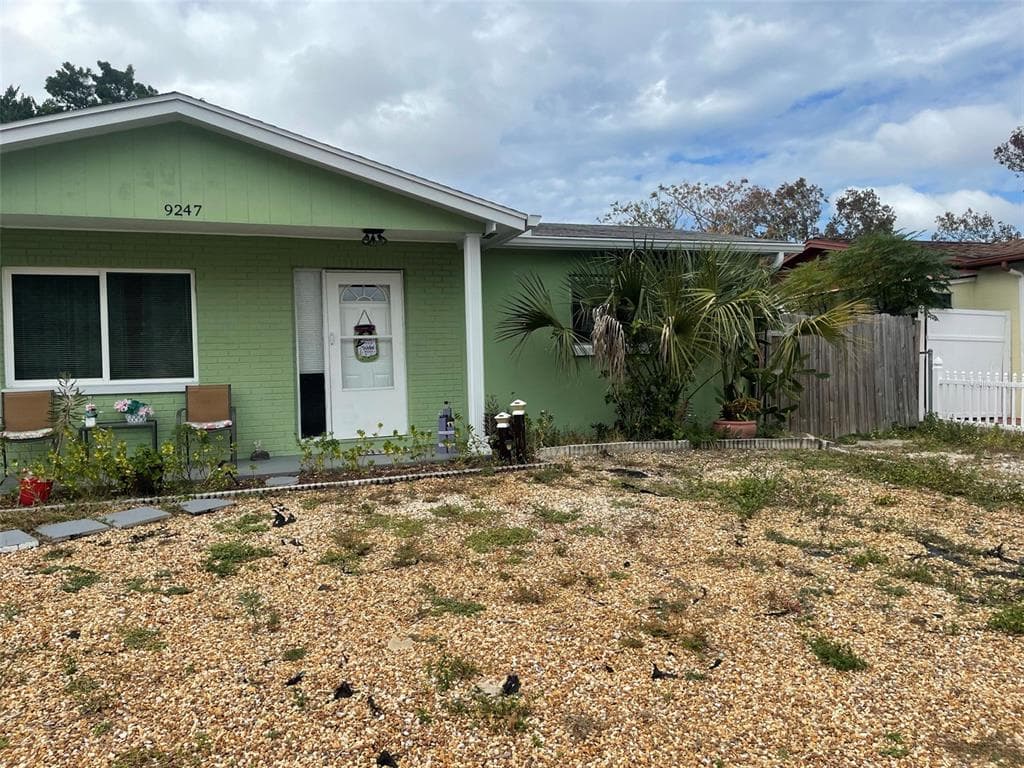 9247 WOLCOTT LANE PORT RICHEY, FL 34668