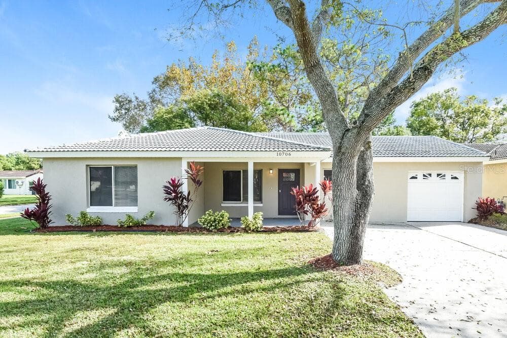 10706 WINDSOR PLACE ORLANDO, FL 32821