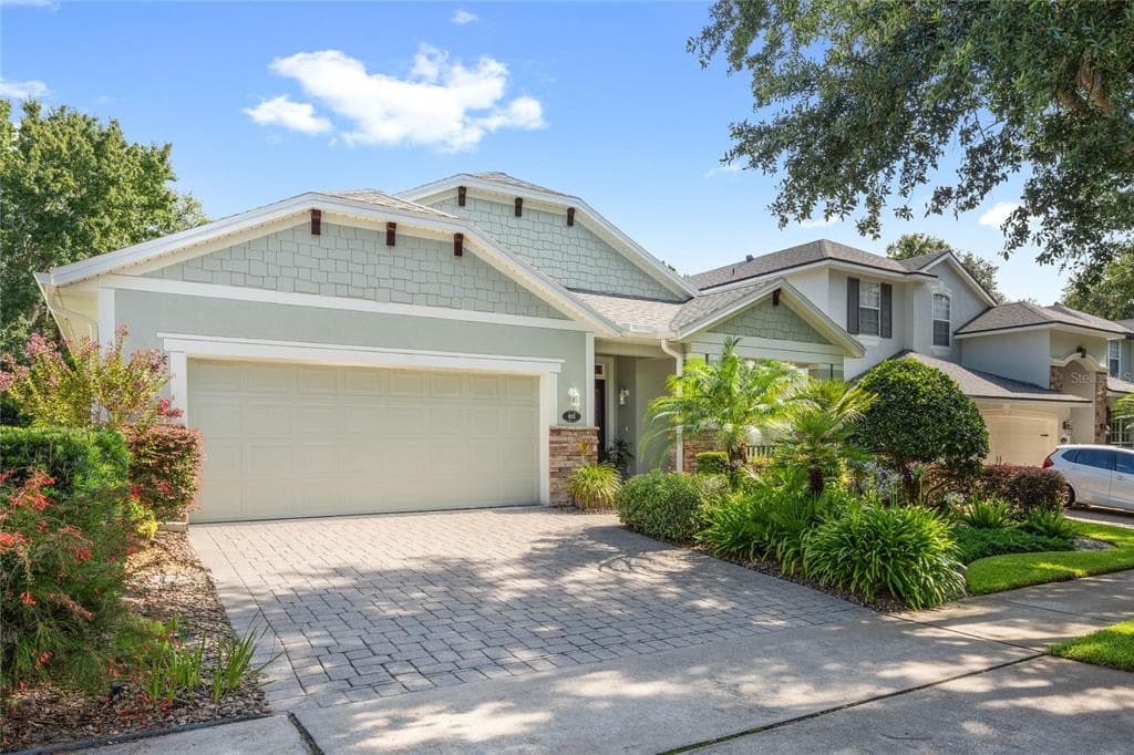 805 VICTORIA HILLS DRIVE S DELAND, FL 32724
