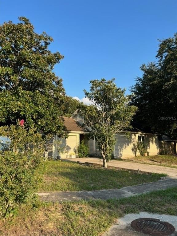 566 CONURE ST STREET APOPKA, FL 32712