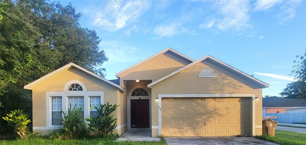 108 NEWHAM WAY KISSIMMEE, FL 34758