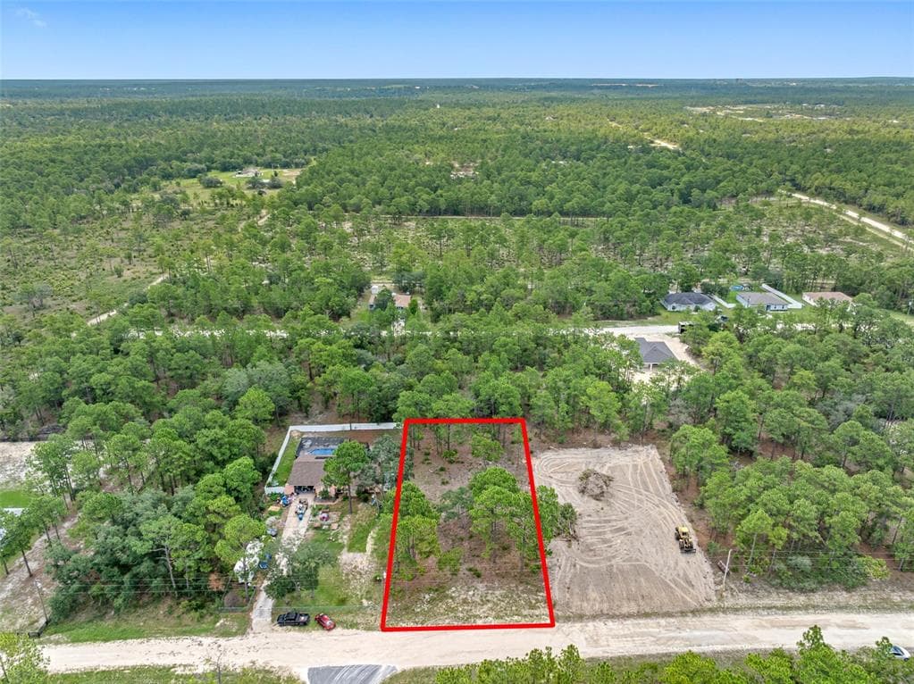 16440 MEDLEY ROAD WEEKI WACHEE, FL 34614