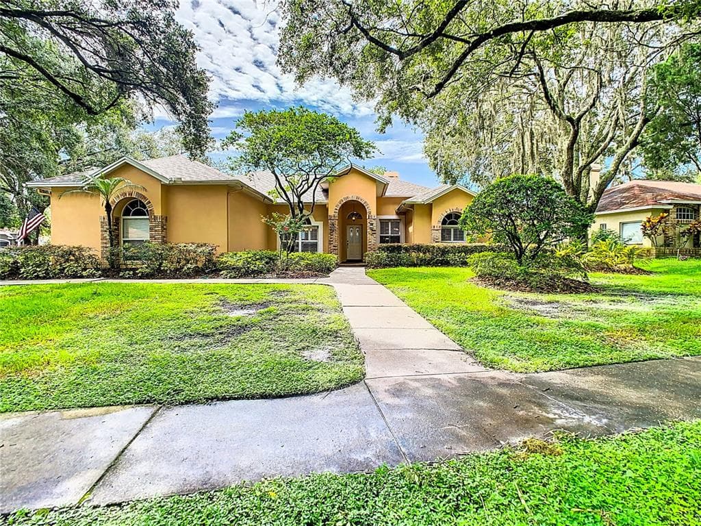 6249 GREENWICH DRIVE TAMPA, FL 33647