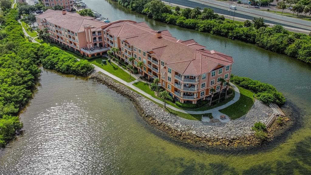5000 CULBREATH KEY WAY UNIT 9-212 TAMPA, FL 33611