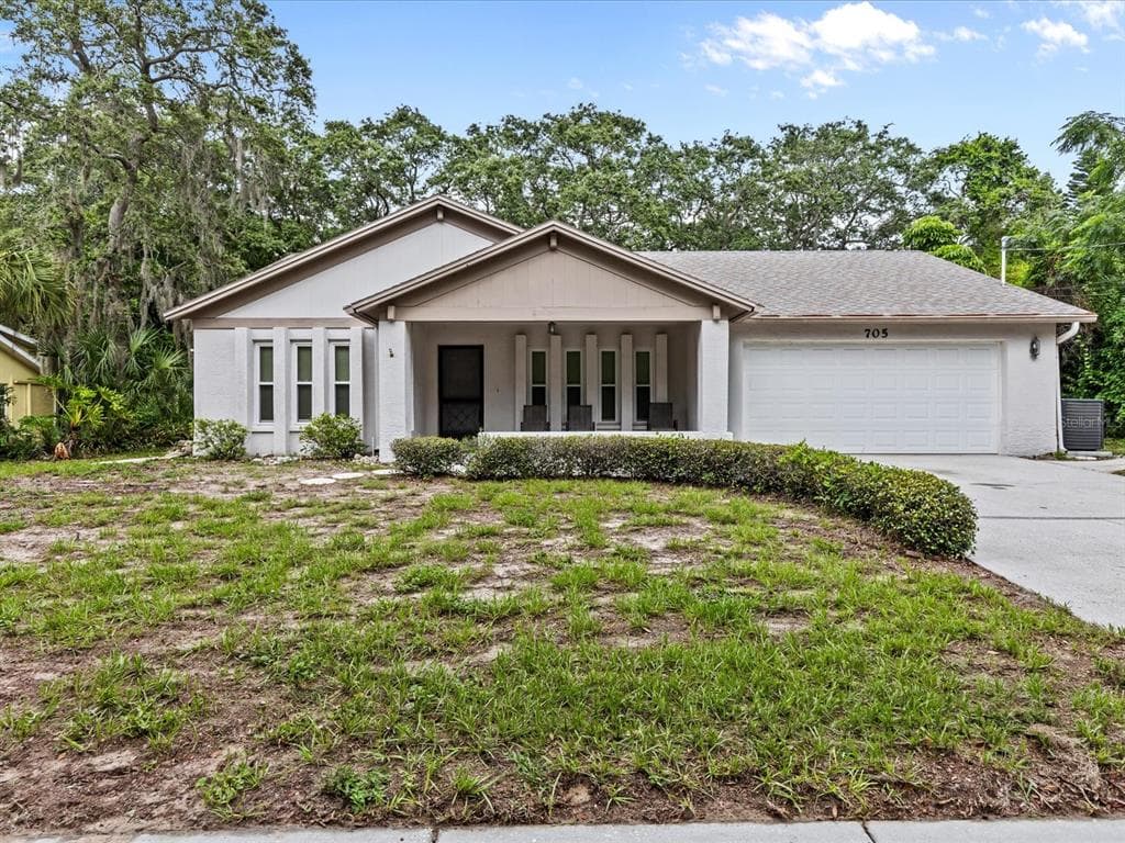 705 ANCLOTE DRIVE TARPON SPRINGS, FL 34689