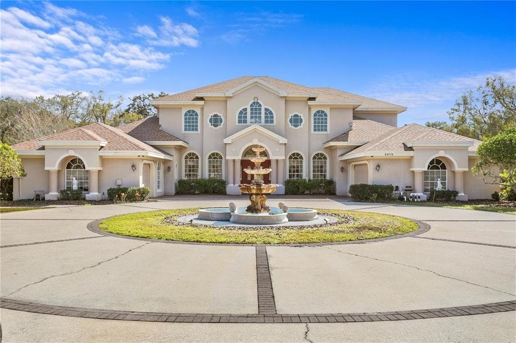 2270 N HIGHLAND AVENUE TARPON SPRINGS, FL 34688